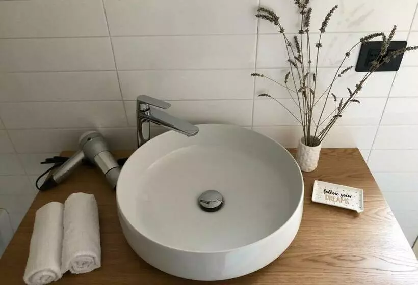 Aamiaismajoitus (B&B) La Rinella