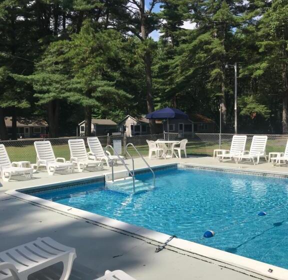 فندق Elmwood Motor Court