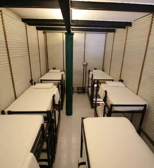 Lost & Found Hostels   Mandaramnuwara