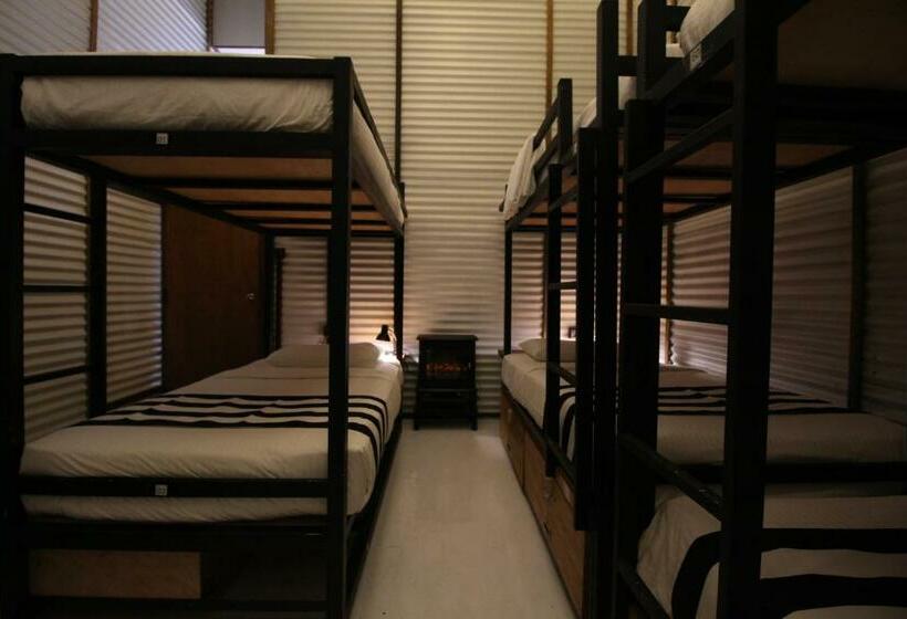 Lost & Found Hostels Mandaramnuwara