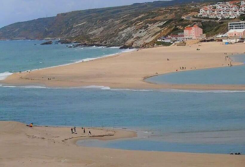 Pensão O Facho Guest House