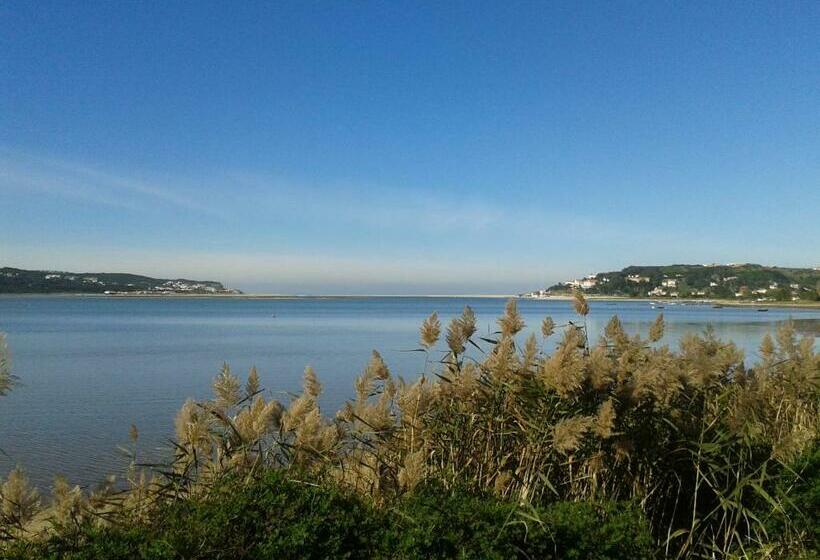 Pensão O Facho Guest House