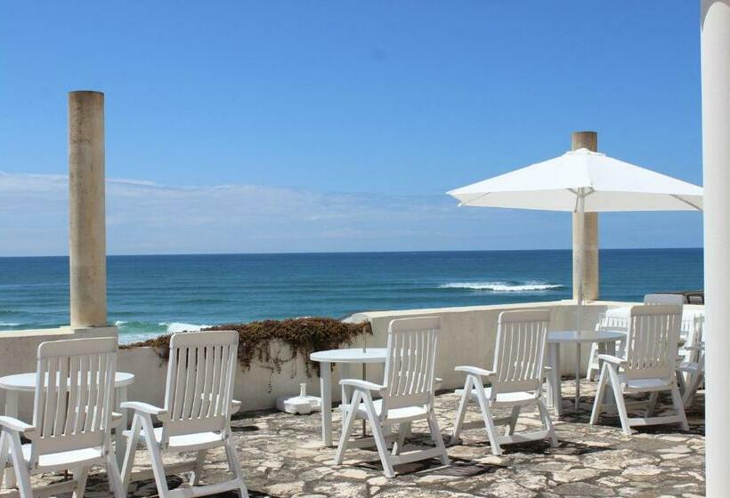 Pensão O Facho Guest House