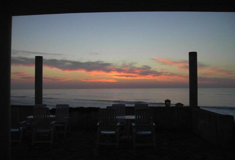 Pensão O Facho Guest House