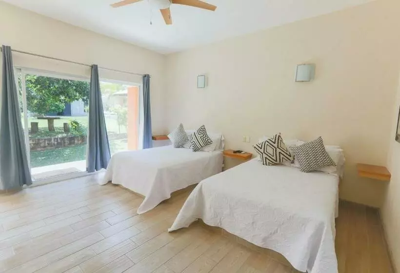 ホテル Habitaciones Lucero 4