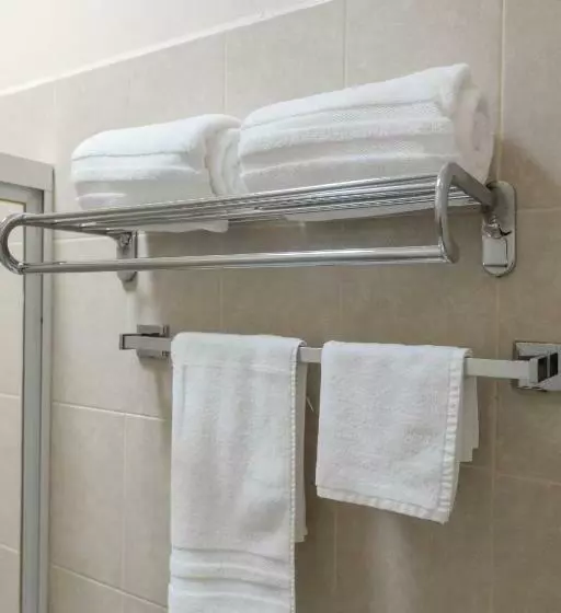 ホテル Habitaciones Lucero 4