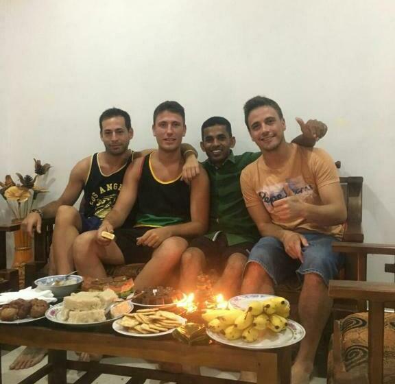 Пансион Hang Over Residence