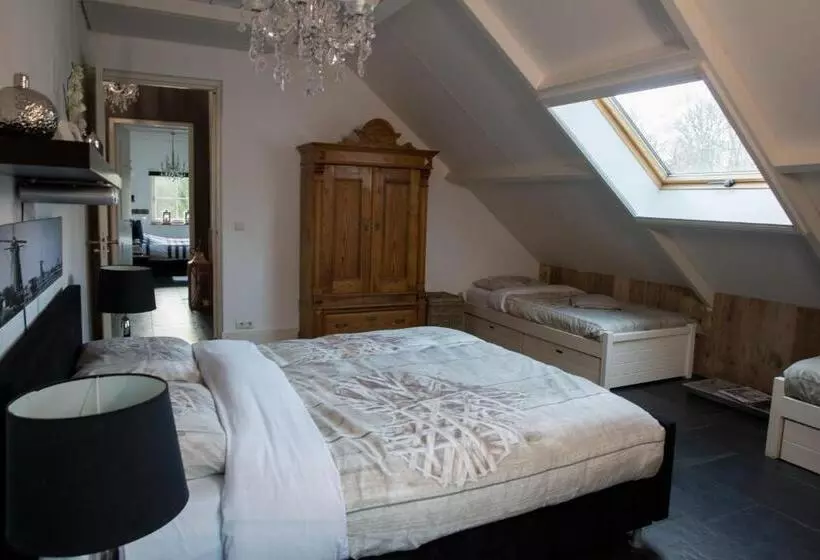 B&b Van Hunebed Naar Jullie Bed