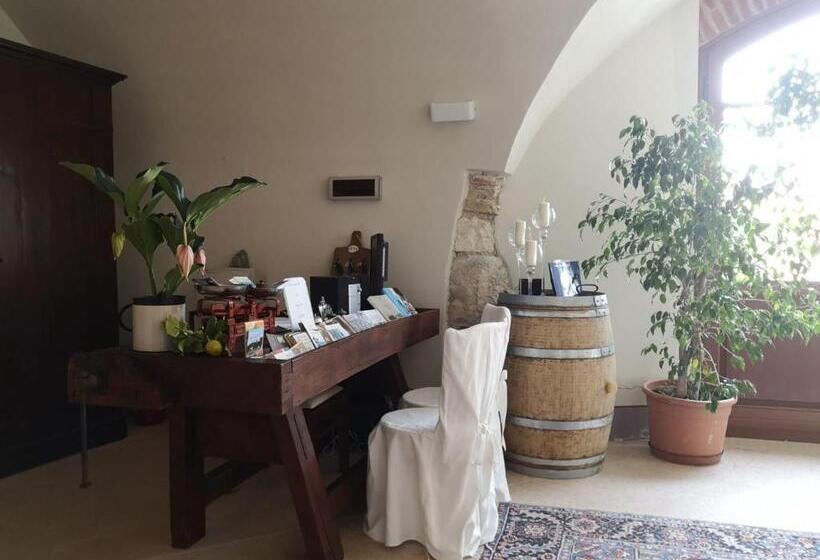 مبيت وإفطار Corte Castello