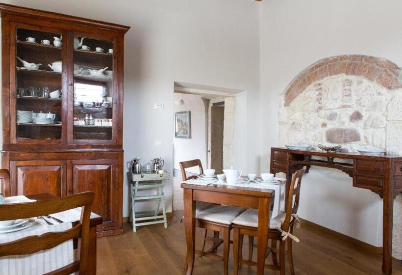 مبيت وإفطار Corte Castello