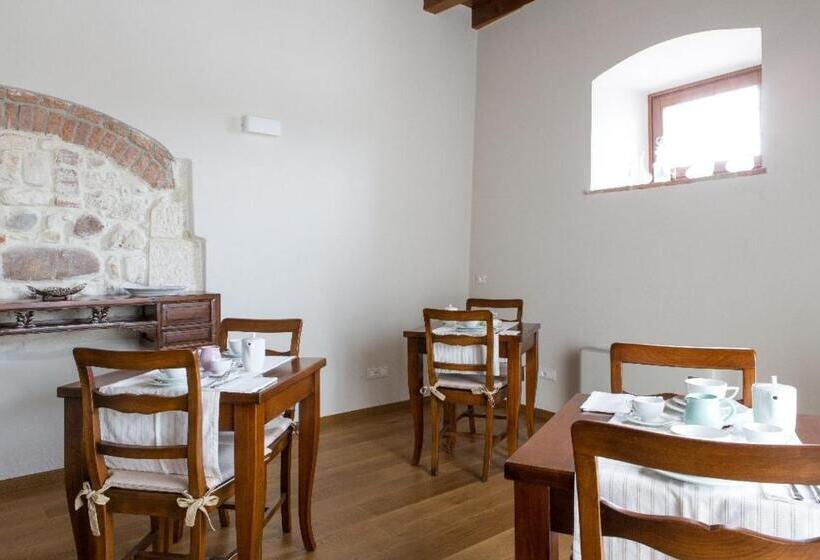 مبيت وإفطار Corte Castello