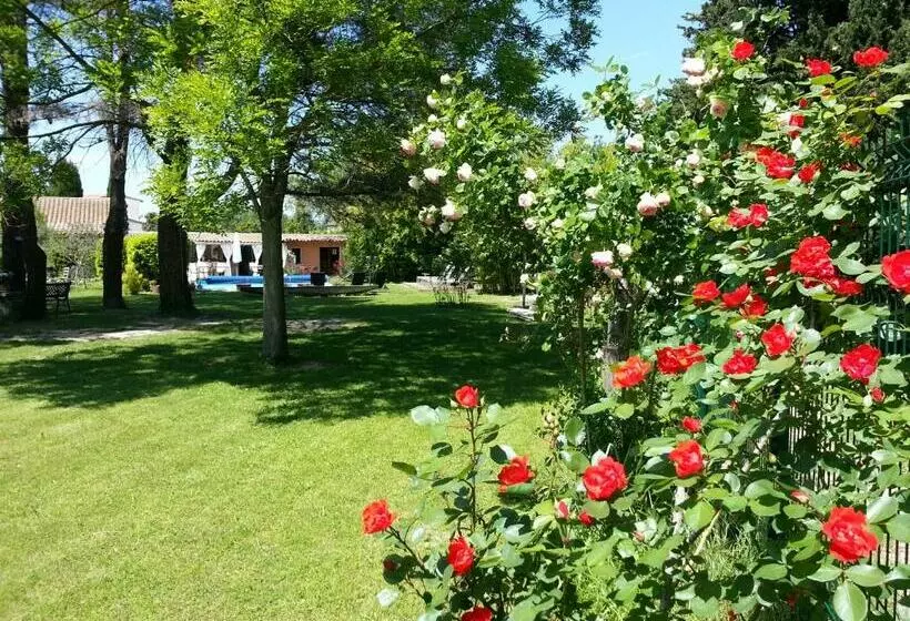 تختخواب و صبحانه Mas La Provence