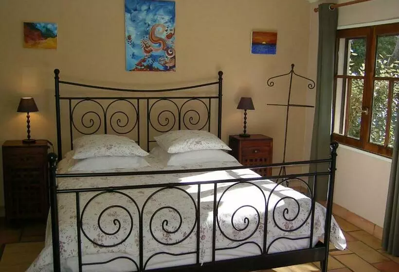 تختخواب و صبحانه Mas La Provence