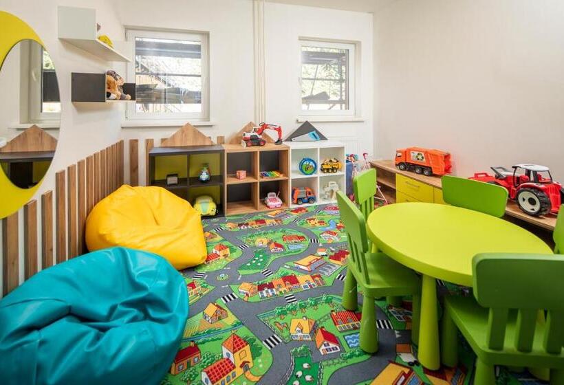 فندق Granit Smrekovica