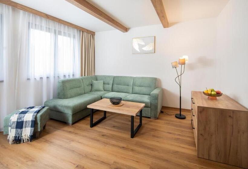 فندق Granit Smrekovica