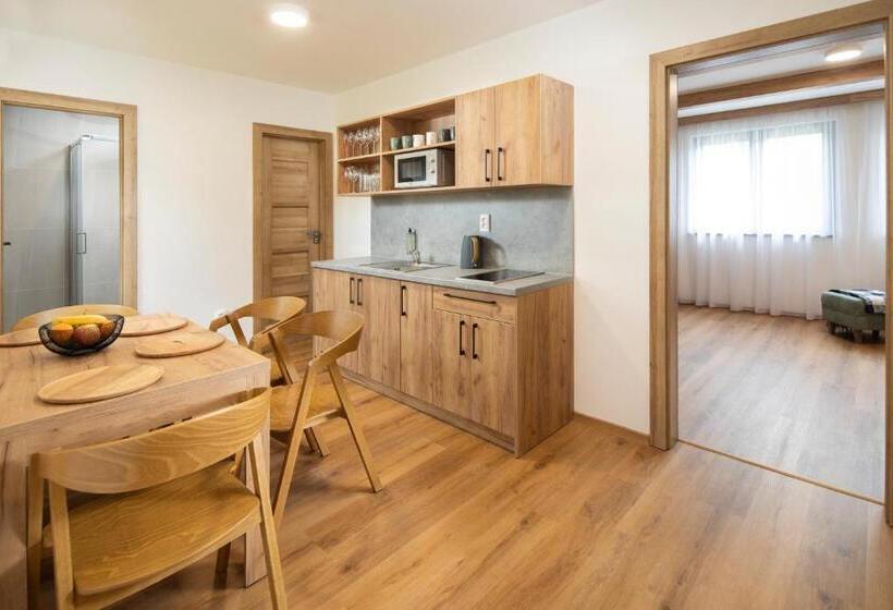 فندق Granit Smrekovica