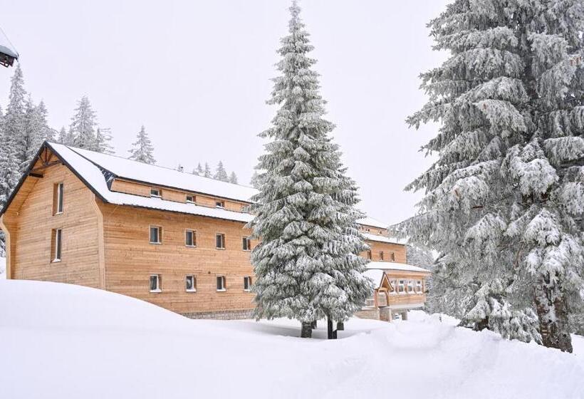 فندق Granit Smrekovica