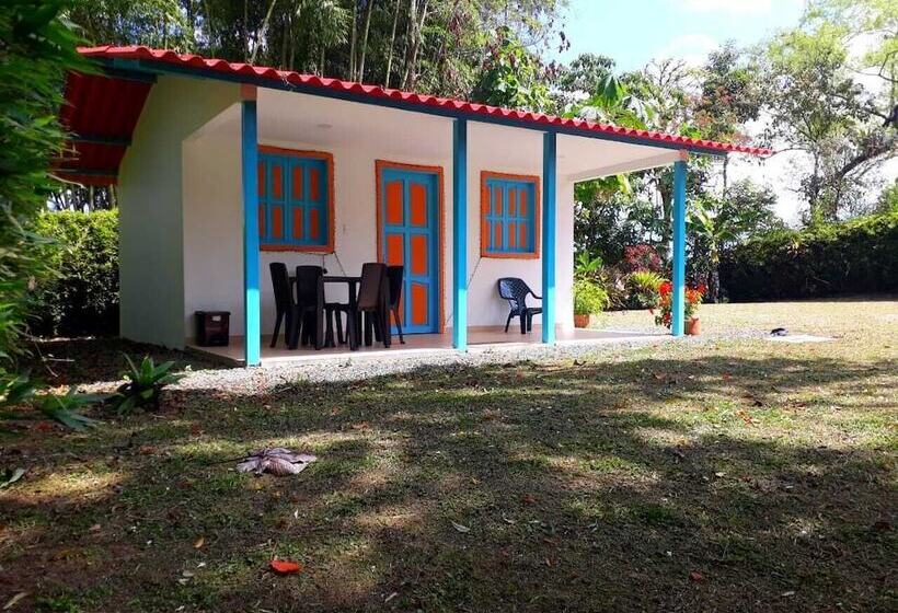 پانسیون Hostal Campestre El Santuario