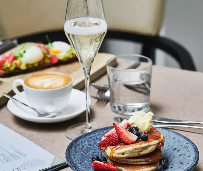 Hotel Am Steinplatz, Autograph Collection