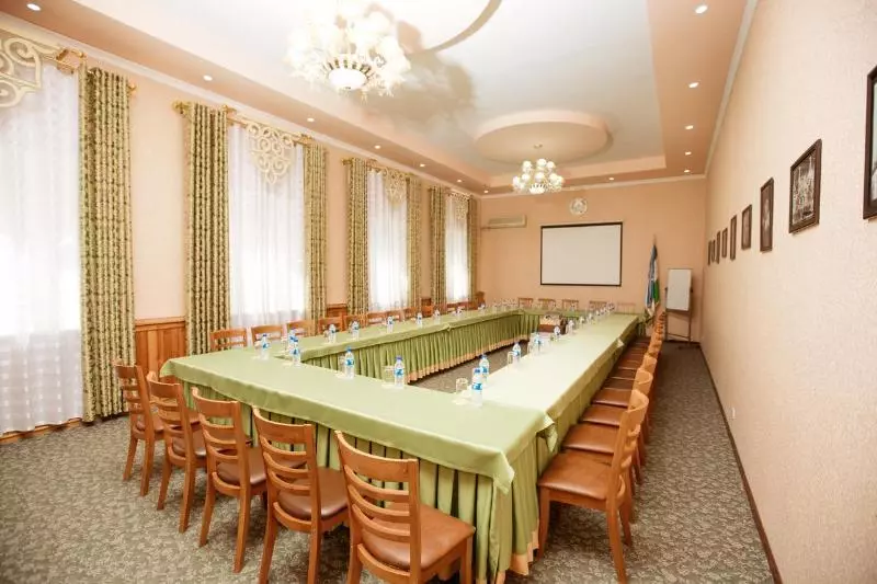 ホテル Asia Khiva