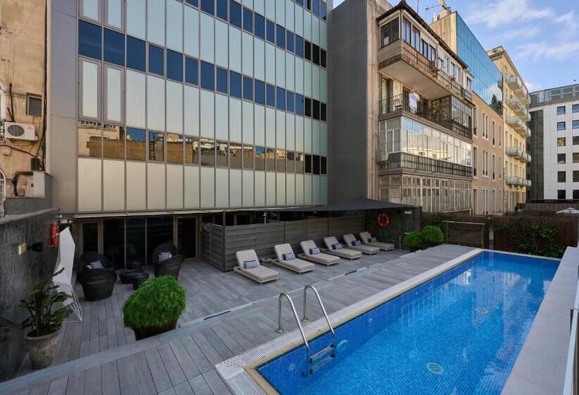 Отель Catalonia Square 4* Sup