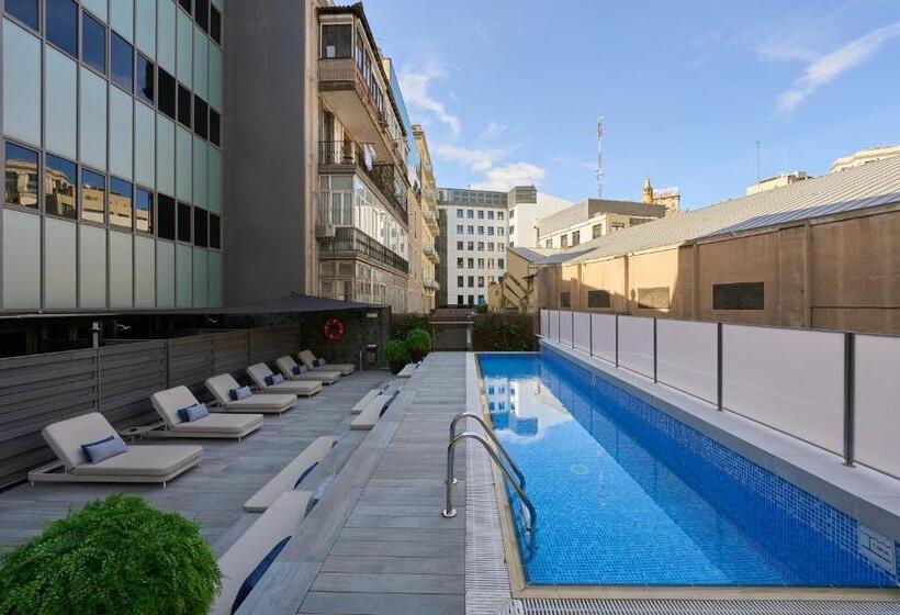 Отель Catalonia Square 4* Sup