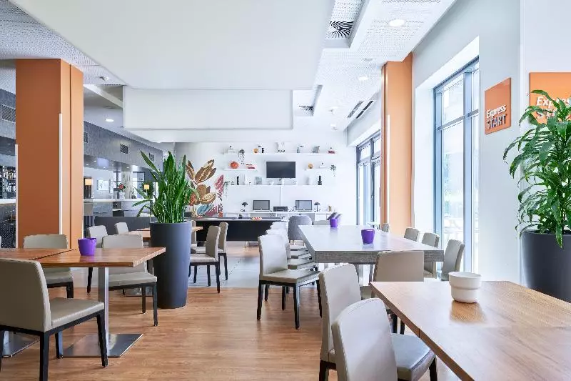 فندق Holiday Inn Express Strasbourg Centre, An Ihg