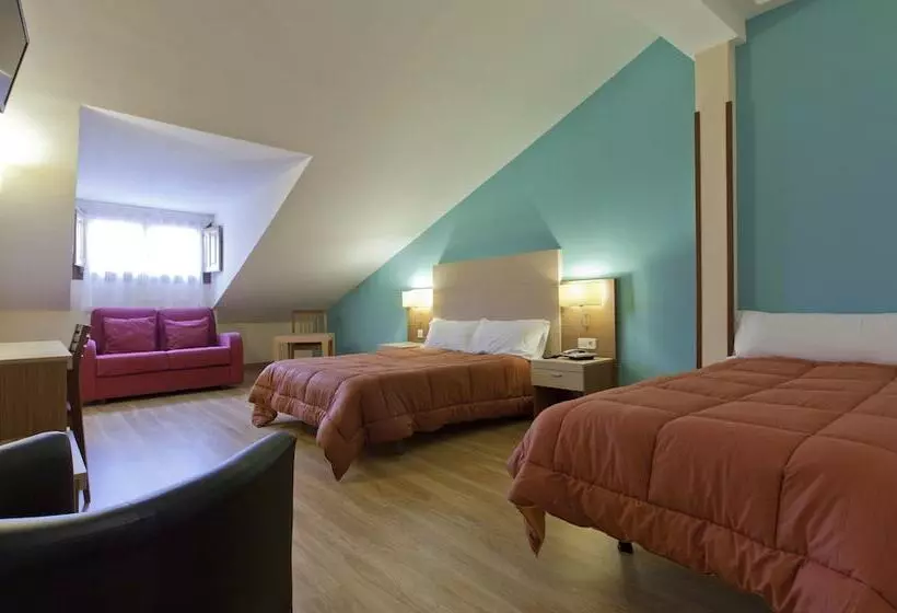 هتل Mirador Puerta Del Sol