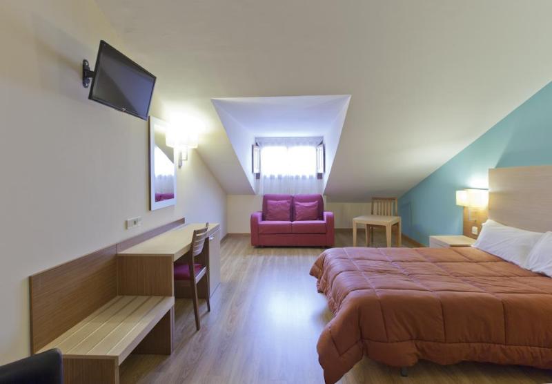 هتل Mirador Puerta Del Sol