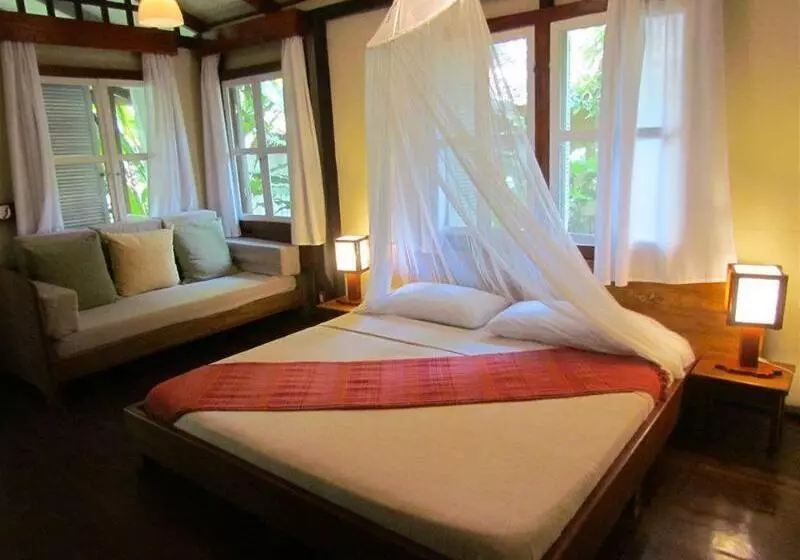 فندق Namuwoki Lodge