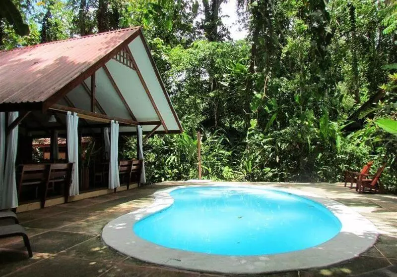 فندق Namuwoki Lodge