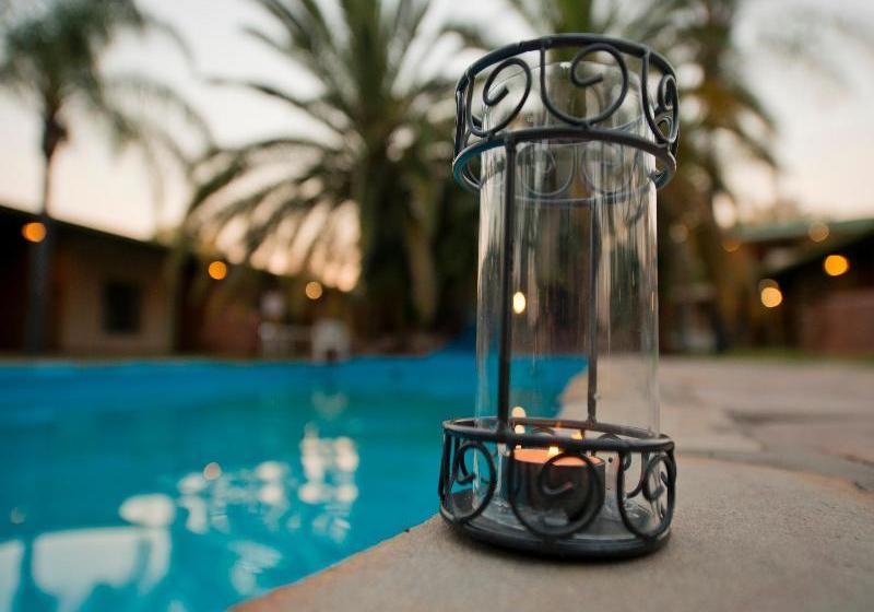 Отель Oshakati Country