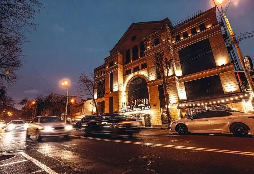 Royal Plaza By Stellar Hotels, Yerevan