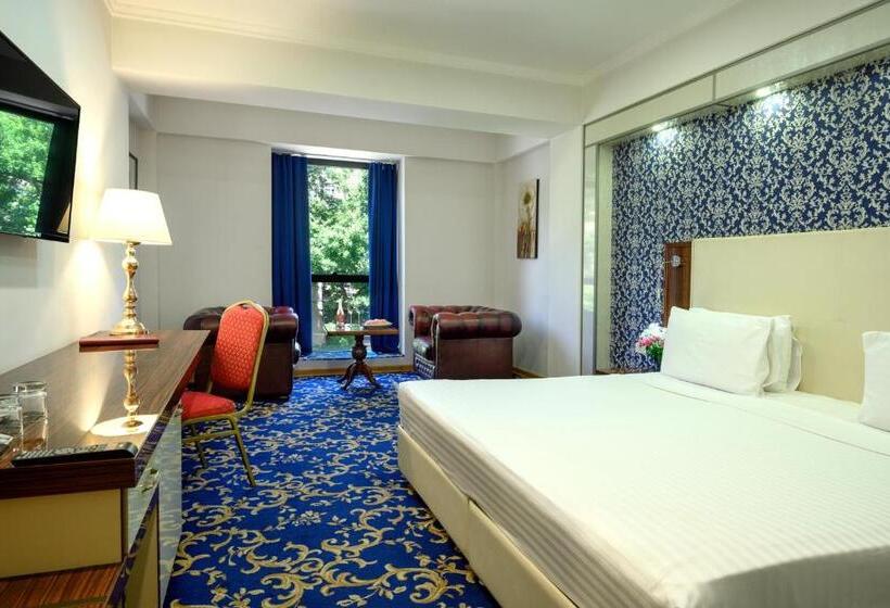 Royal Plaza By Stellar Hotels, Yerevan