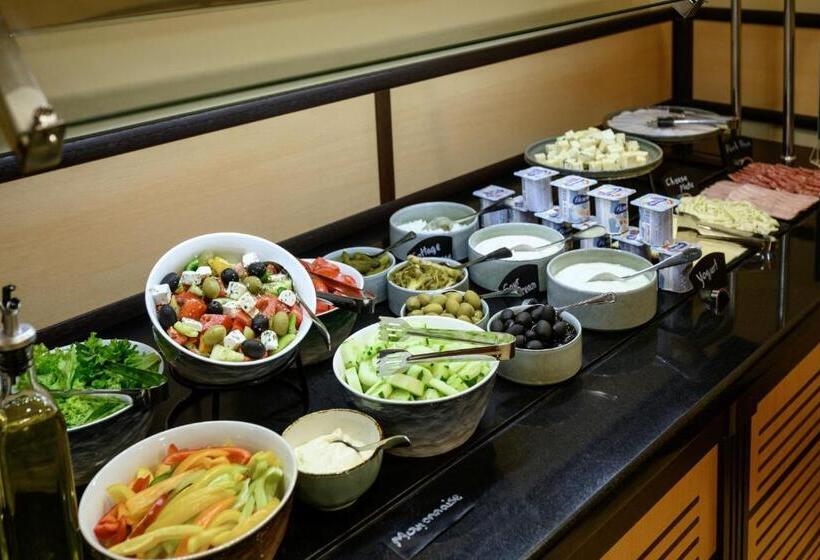 Royal Plaza By Stellar Hotels, Yerevan