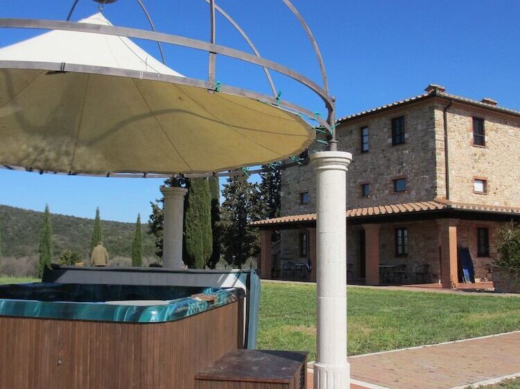 فندق ريفى Agriturismo Il Felciaione