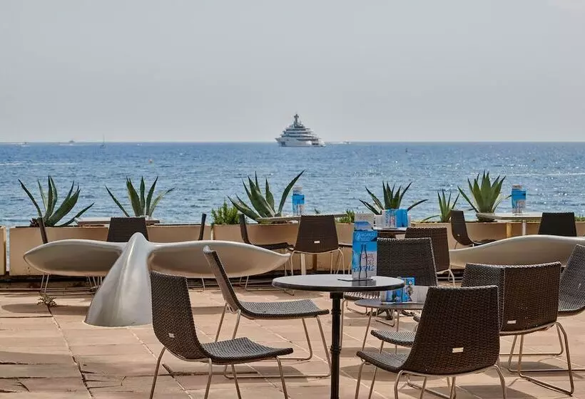 בית מלון כפרי Vacances Bleues Delcloy