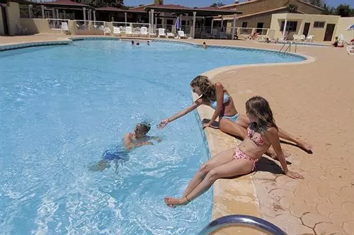 اقامتگاه Belambra Club Les Lauriers Roses