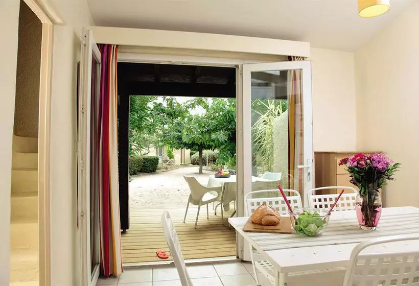 اقامتگاه Belambra Club Les Lauriers Roses