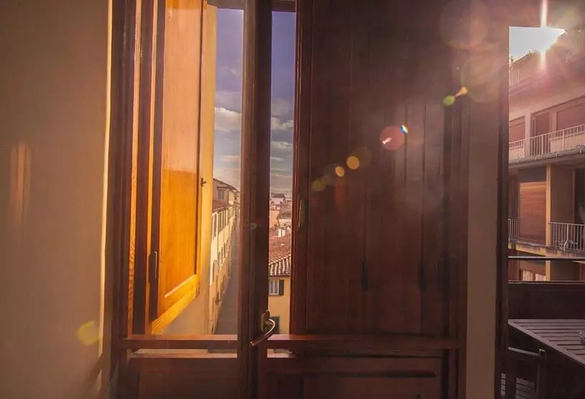 تختخواب و صبحانه A Teatro