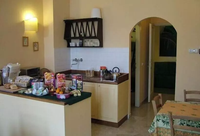 تختخواب و صبحانه A Teatro