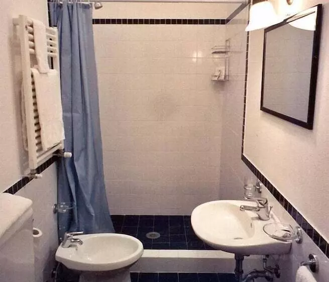 تختخواب و صبحانه A Teatro