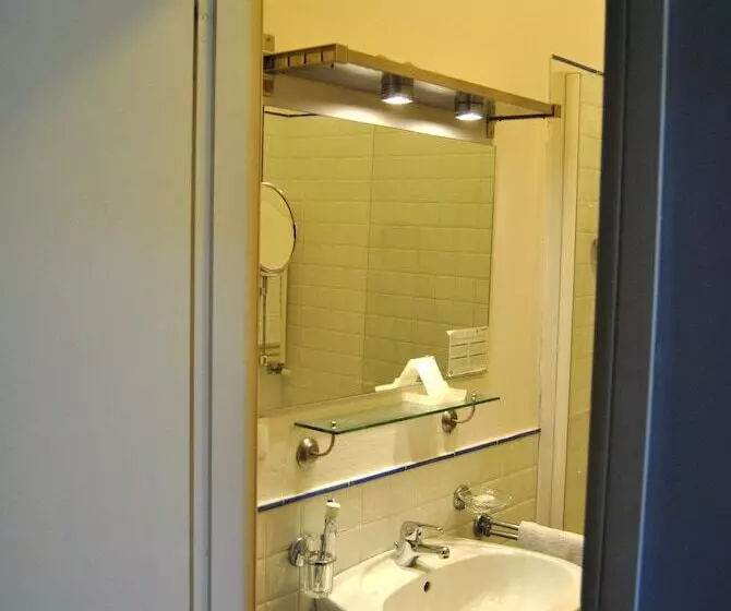 تختخواب و صبحانه A Teatro