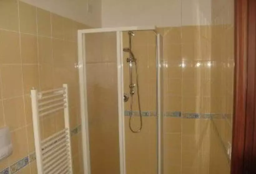 تختخواب و صبحانه La Dolce Vita Romana