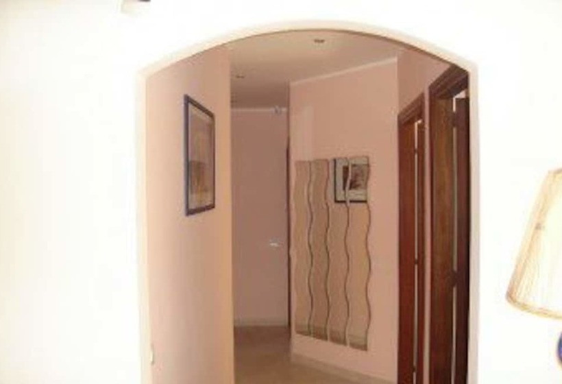 تختخواب و صبحانه La Dolce Vita Romana