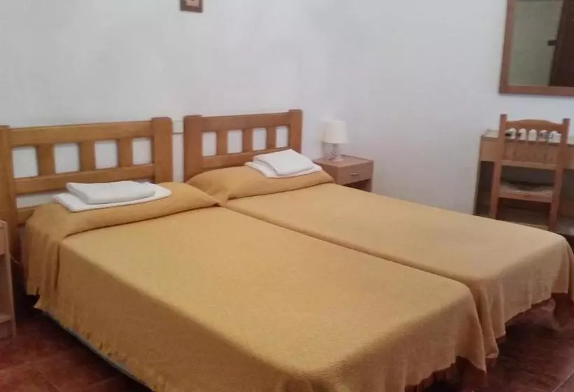 مسافرخانه Casa De Huéspedes Cuenca