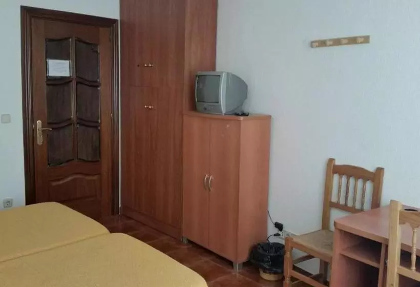 مسافرخانه Casa De Huéspedes Cuenca