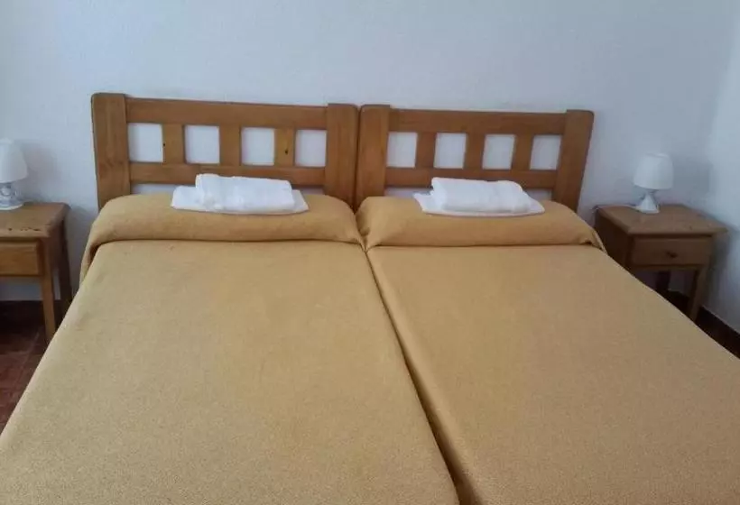 مسافرخانه Casa De Huéspedes Cuenca