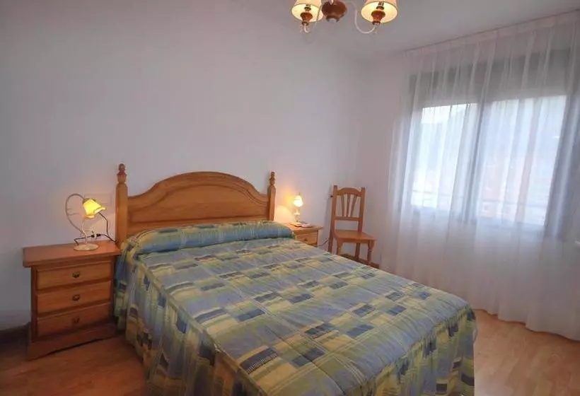 فندق فئة نجمة واحدة Pensión Paseo Real