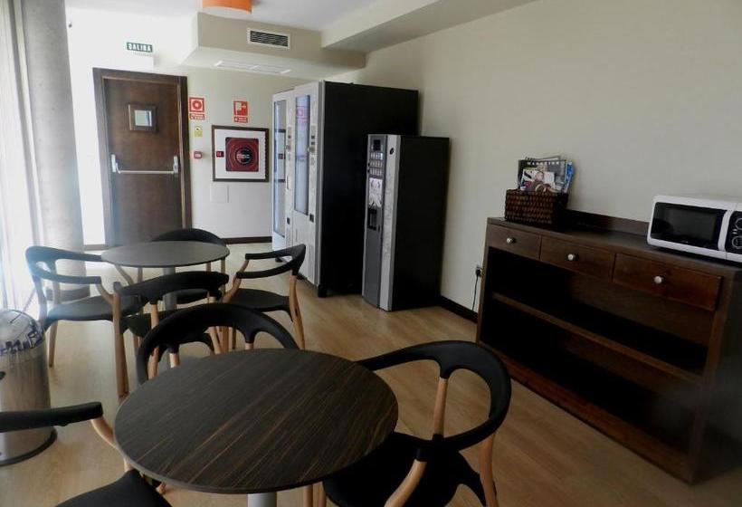 فندق Río Hortega